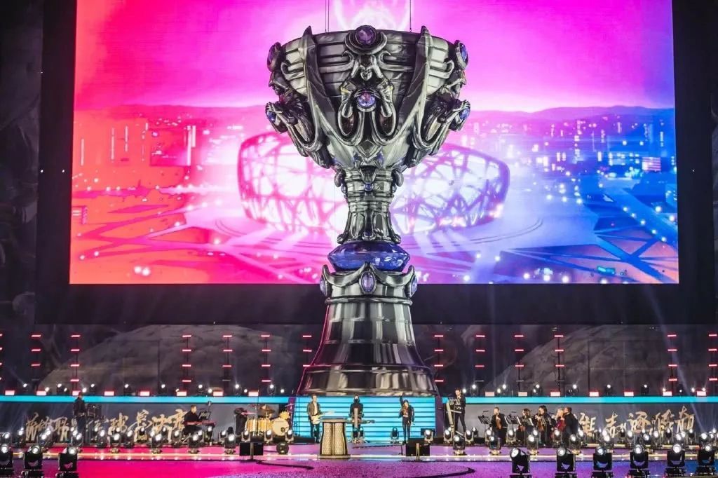 BLG官博：新鮮出爐的定妝照拍攝花絮請查收